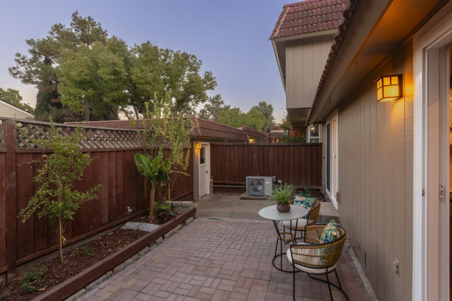 Detail Gallery Image 23 of 68 For 10063 Long Oak Ln, Cupertino,  CA 95014 - 2 Beds | 2 Baths