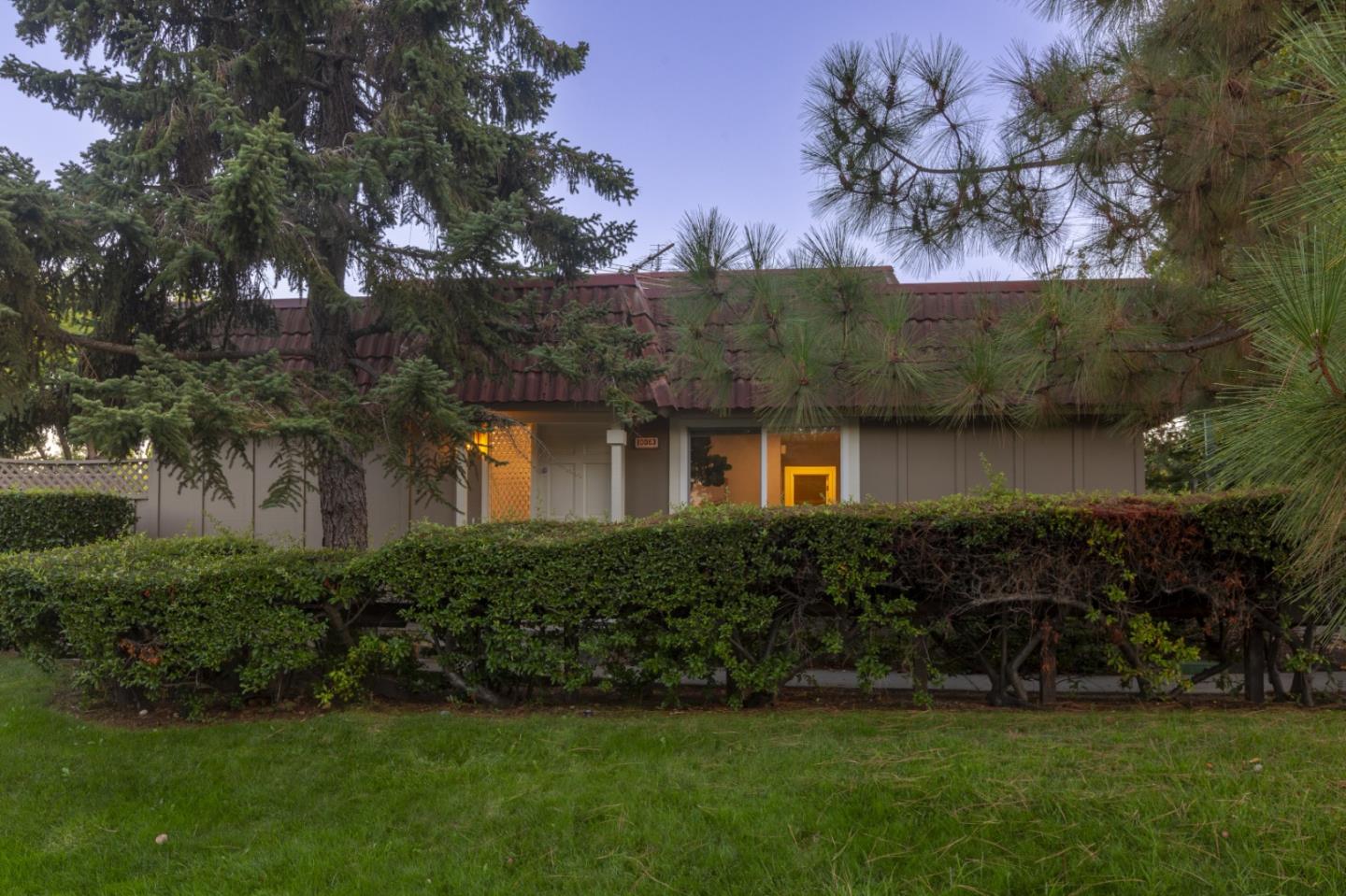 Detail Gallery Image 35 of 68 For 10063 Long Oak Ln, Cupertino,  CA 95014 - 2 Beds | 2 Baths