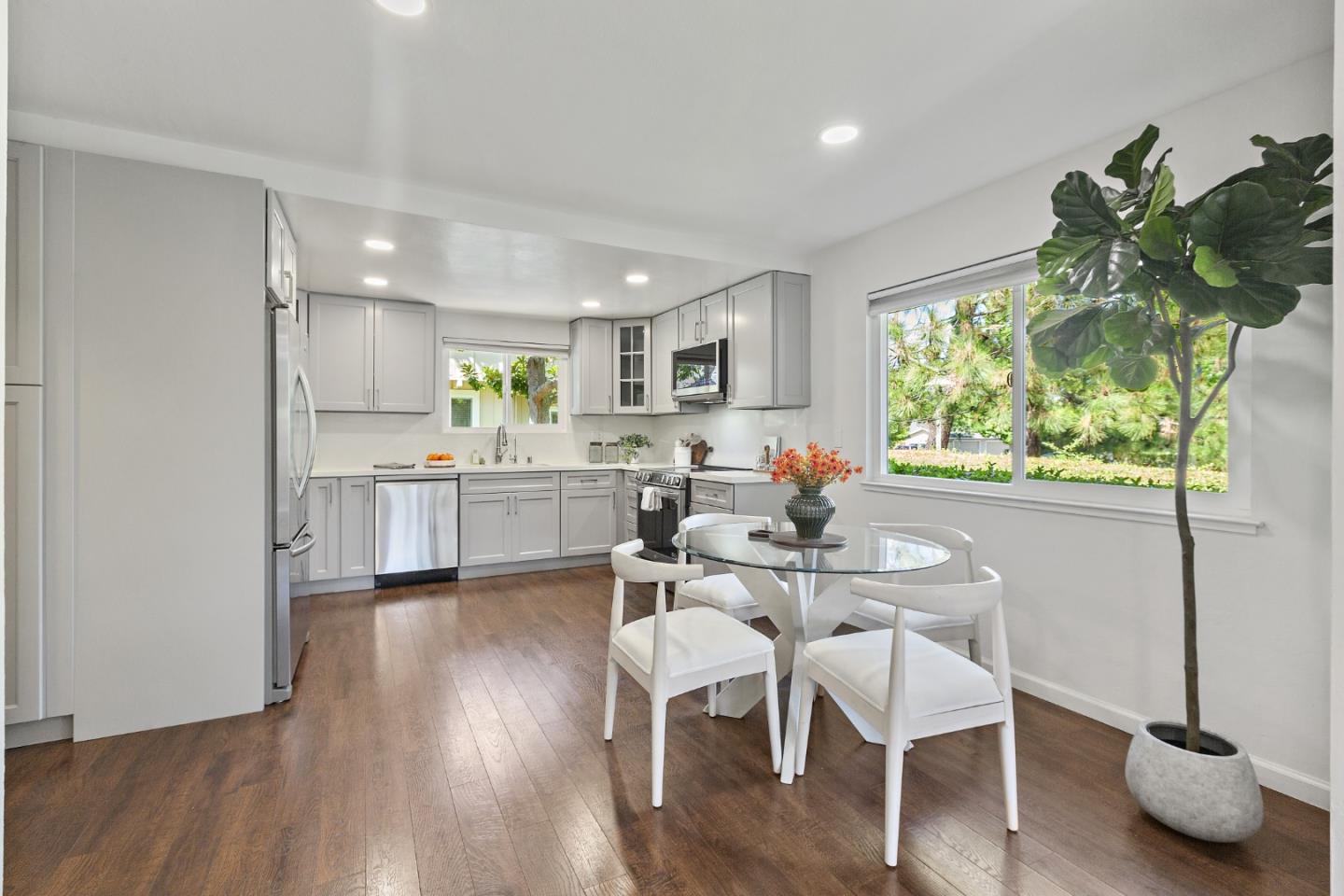 Detail Gallery Image 8 of 68 For 10063 Long Oak Ln, Cupertino,  CA 95014 - 2 Beds | 2 Baths
