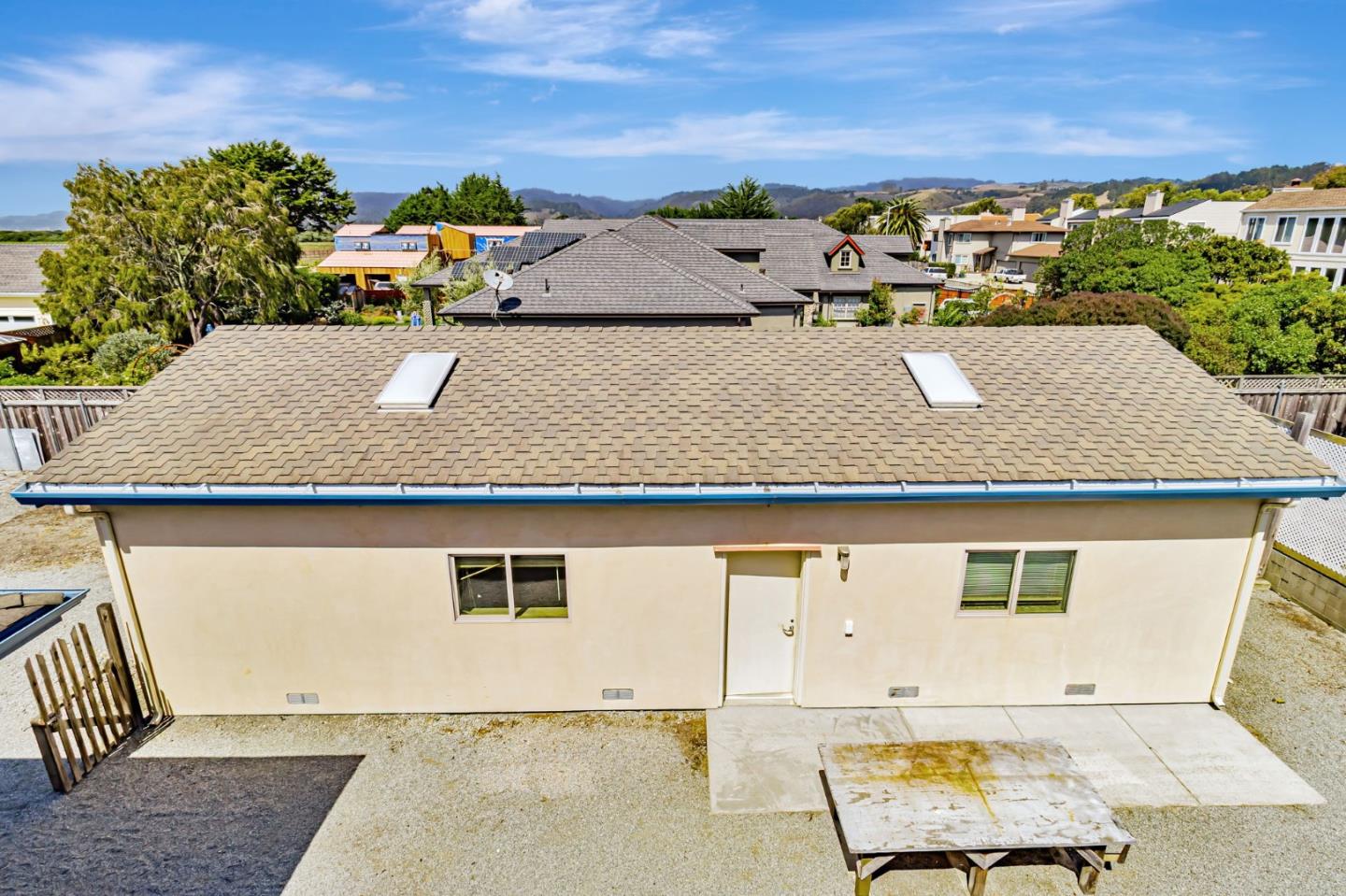 Detail Gallery Image 29 of 73 For 415 Kelly Ave, Half Moon Bay,  CA 94019 - 3 Beds | 2/1 Baths