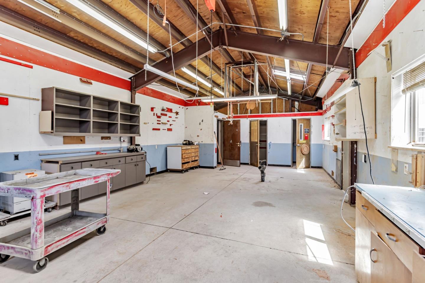 Detail Gallery Image 30 of 73 For 415 Kelly Ave, Half Moon Bay,  CA 94019 - 3 Beds | 2/1 Baths