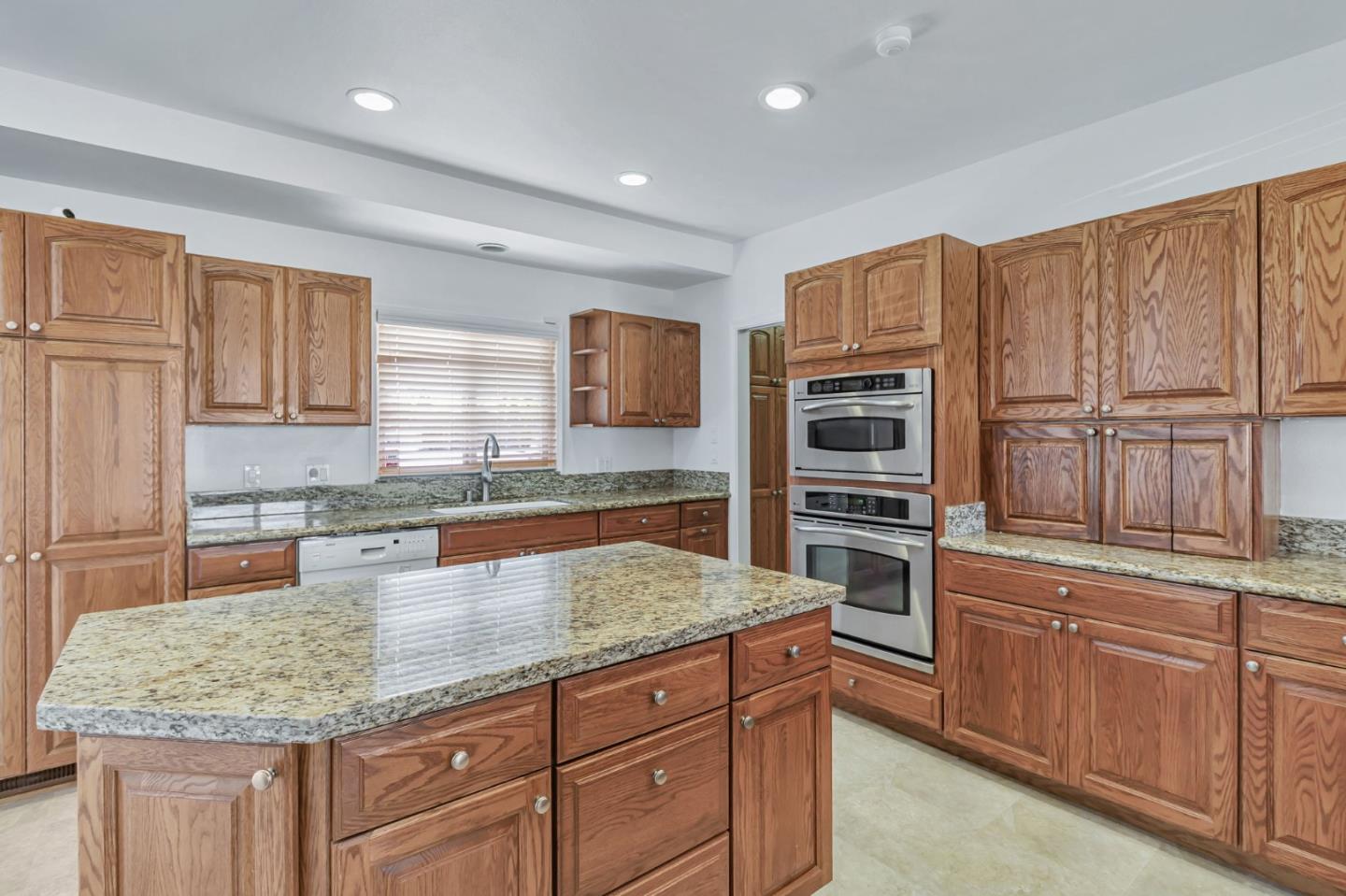 Detail Gallery Image 55 of 73 For 415 Kelly Ave, Half Moon Bay,  CA 94019 - 3 Beds | 2/1 Baths