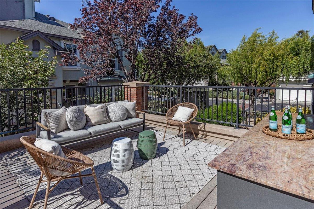 Detail Gallery Image 3 of 16 For 1124 Delmas Ave, San Jose,  CA 95125 - 2 Beds | 2/1 Baths