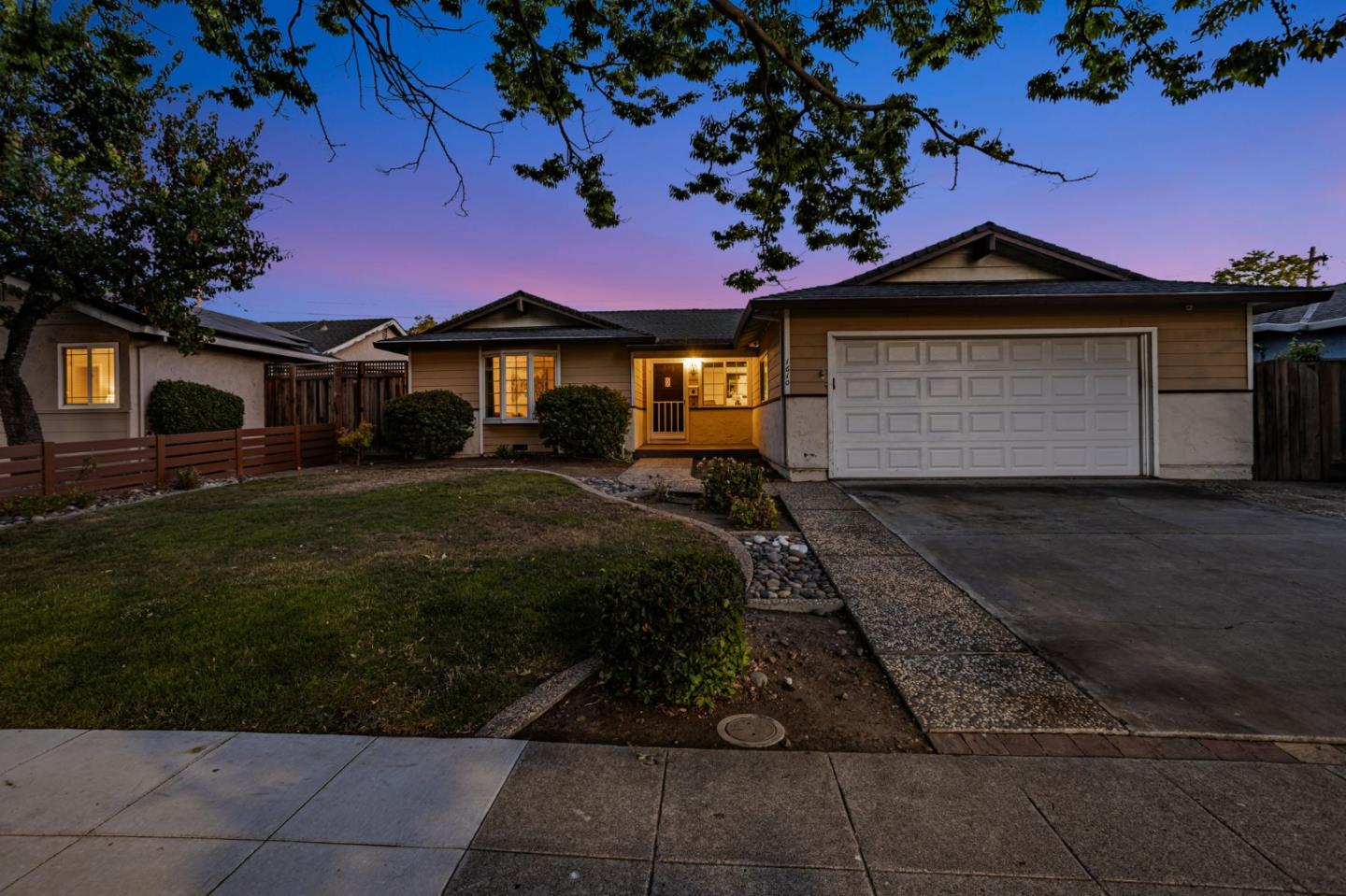 Detail Gallery Image 35 of 42 For 1610 Willowbrook Dr, San Jose,  CA 95118 - 3 Beds | 2 Baths