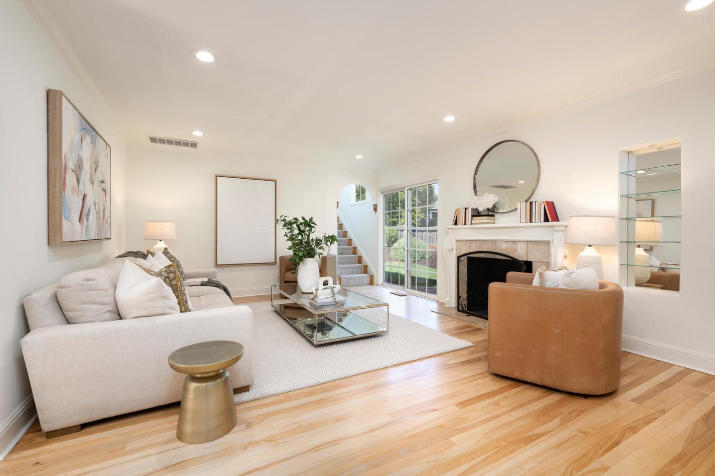 Detail Gallery Image 13 of 38 For 1701 Francis Ct, Belmont,  CA 94002 - 3 Beds | 2 Baths