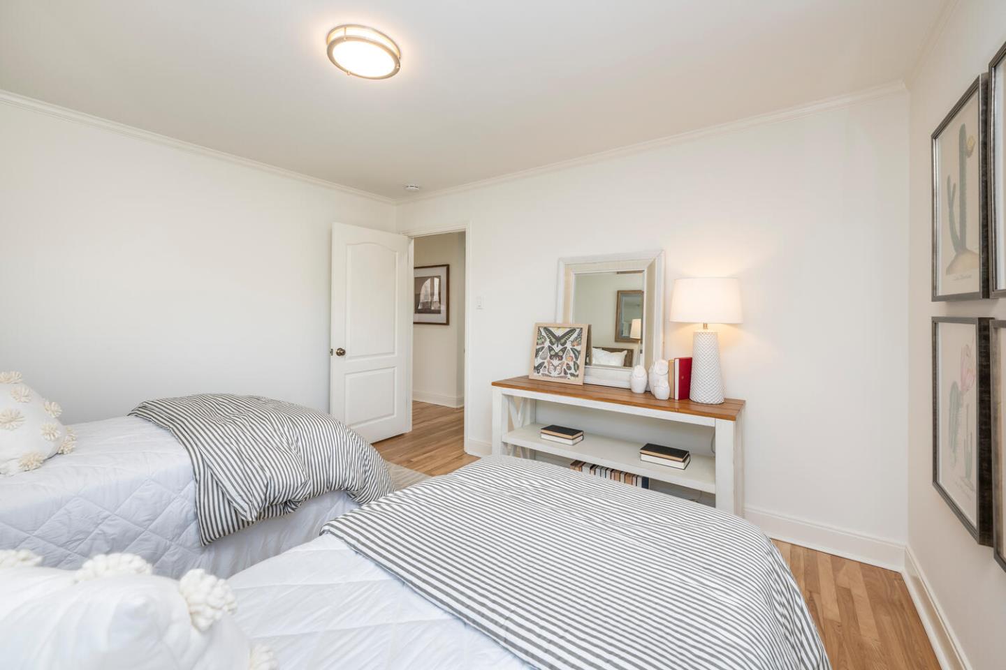 Detail Gallery Image 25 of 38 For 1701 Francis Ct, Belmont,  CA 94002 - 3 Beds | 2 Baths
