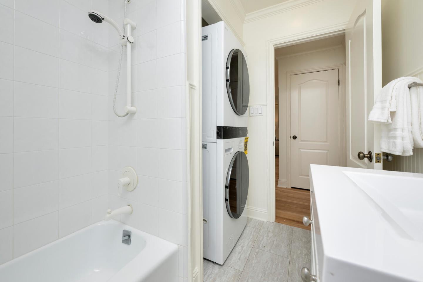 Detail Gallery Image 27 of 38 For 1701 Francis Ct, Belmont,  CA 94002 - 3 Beds | 2 Baths