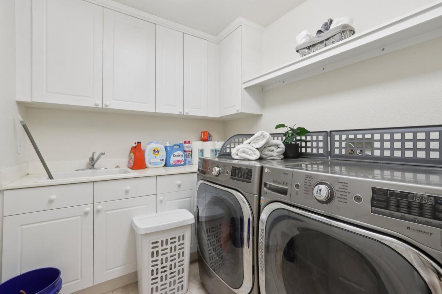 Detail Gallery Image 43 of 112 For 2180 Bellington Ct, San Jose,  CA 95138 - 5 Beds | 3/1 Baths