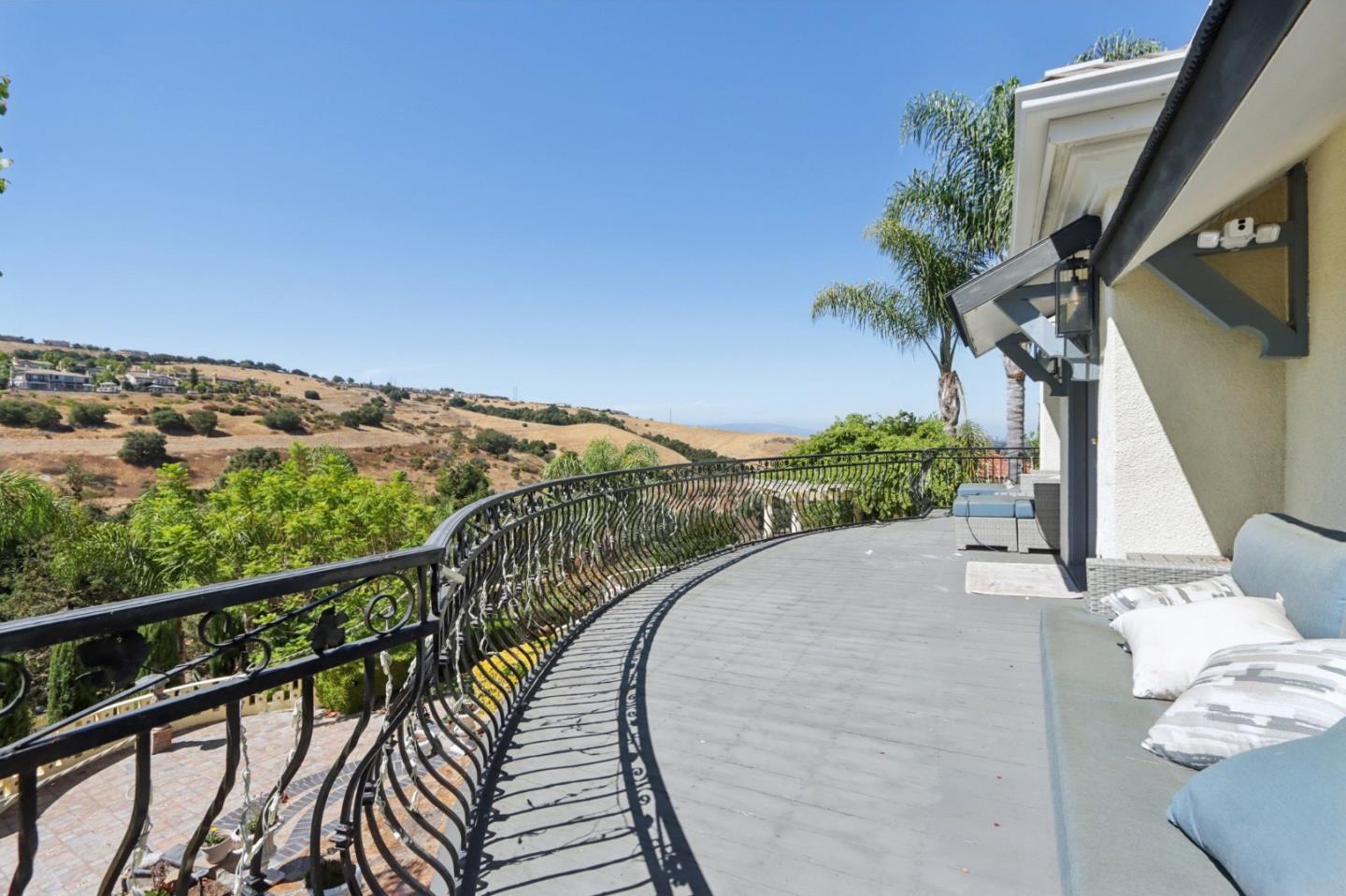 Detail Gallery Image 44 of 112 For 2180 Bellington Ct, San Jose,  CA 95138 - 5 Beds | 3/1 Baths