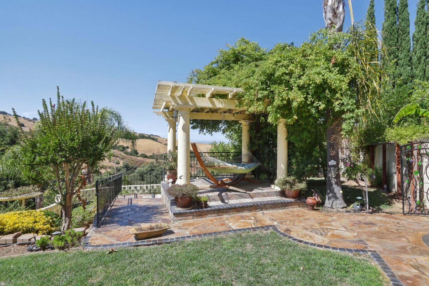 Detail Gallery Image 56 of 112 For 2180 Bellington Ct, San Jose,  CA 95138 - 5 Beds | 3/1 Baths
