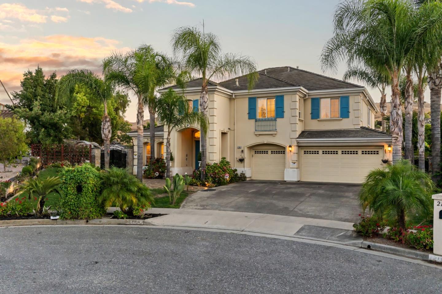 Detail Gallery Image 66 of 112 For 2180 Bellington Ct, San Jose,  CA 95138 - 5 Beds | 3/1 Baths