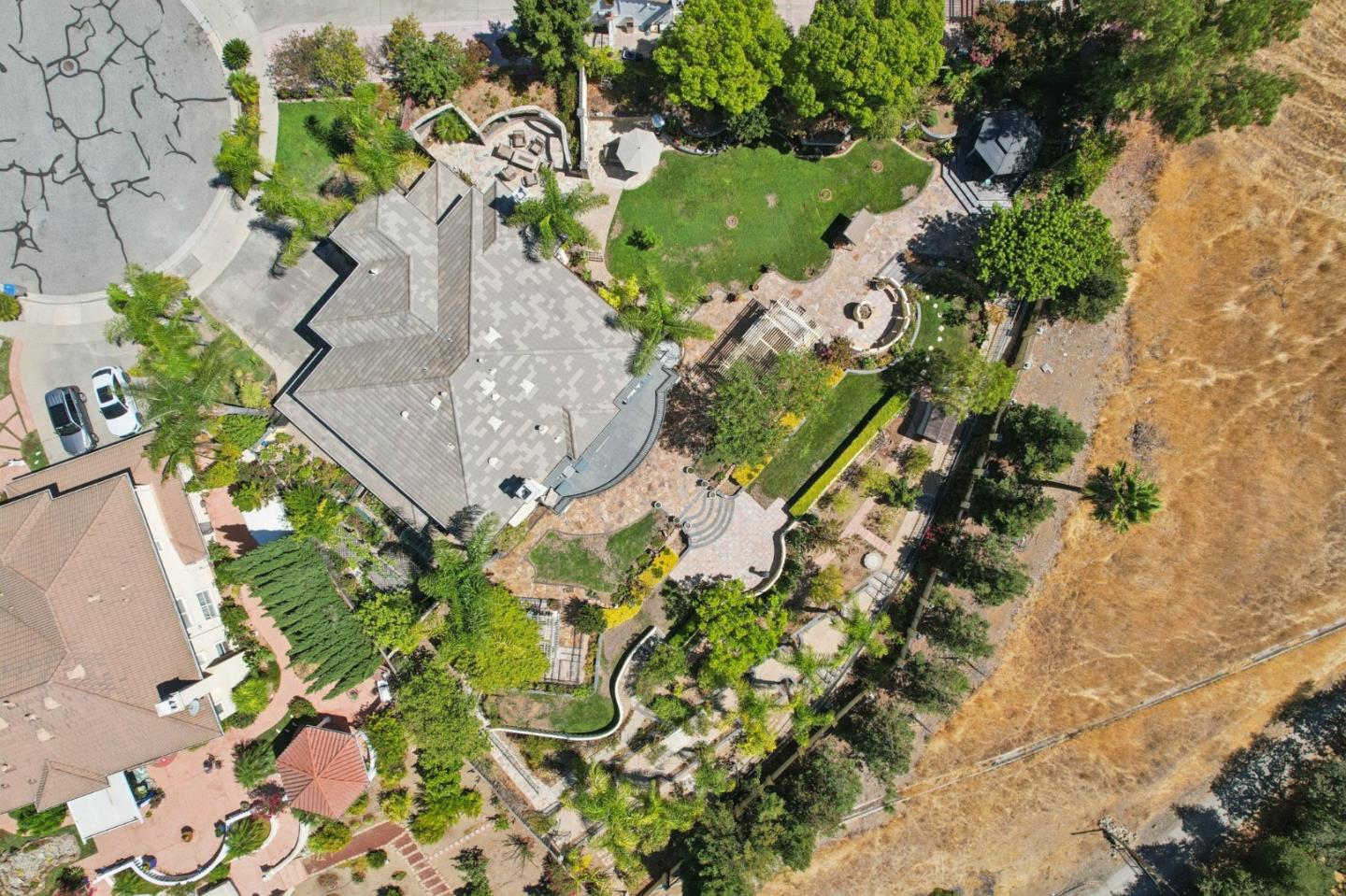 Detail Gallery Image 90 of 112 For 2180 Bellington Ct, San Jose,  CA 95138 - 5 Beds | 3/1 Baths
