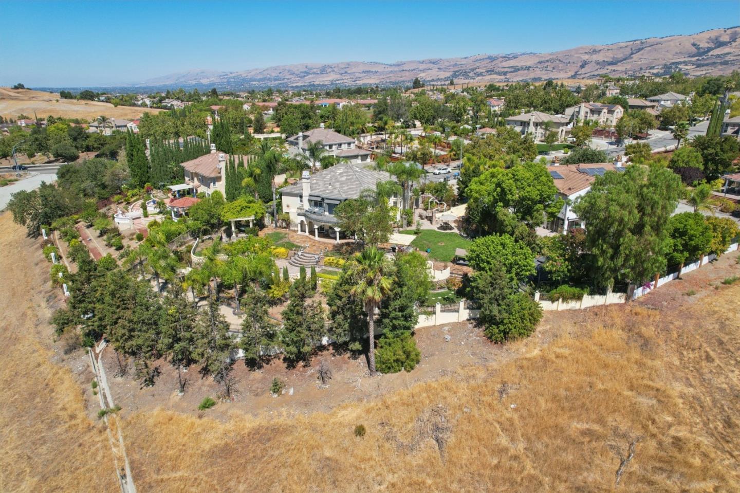 Detail Gallery Image 91 of 112 For 2180 Bellington Ct, San Jose,  CA 95138 - 5 Beds | 3/1 Baths