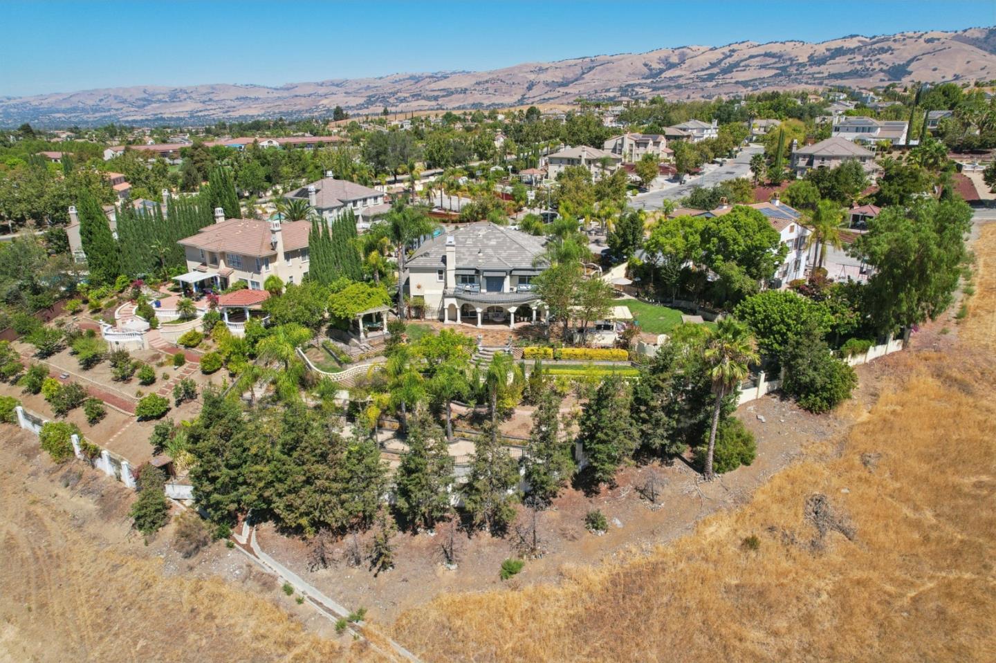 Detail Gallery Image 92 of 112 For 2180 Bellington Ct, San Jose,  CA 95138 - 5 Beds | 3/1 Baths