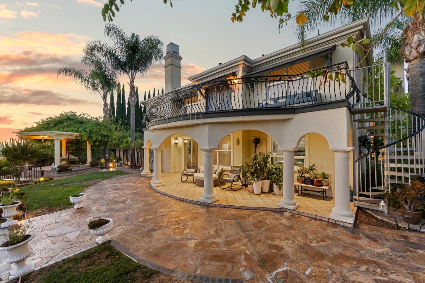 Detail Gallery Image 95 of 112 For 2180 Bellington Ct, San Jose,  CA 95138 - 5 Beds | 3/1 Baths