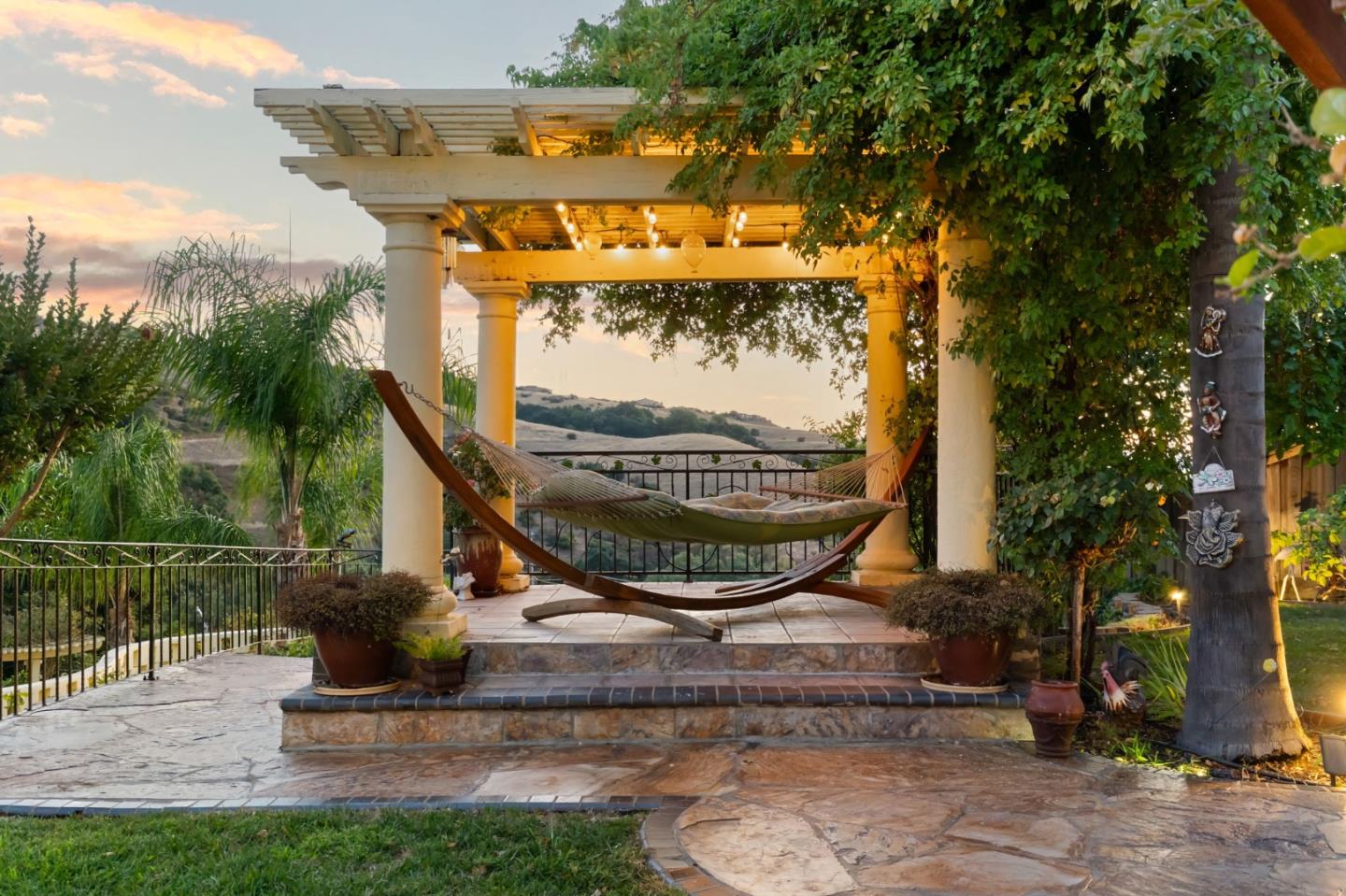 Detail Gallery Image 97 of 112 For 2180 Bellington Ct, San Jose,  CA 95138 - 5 Beds | 3/1 Baths