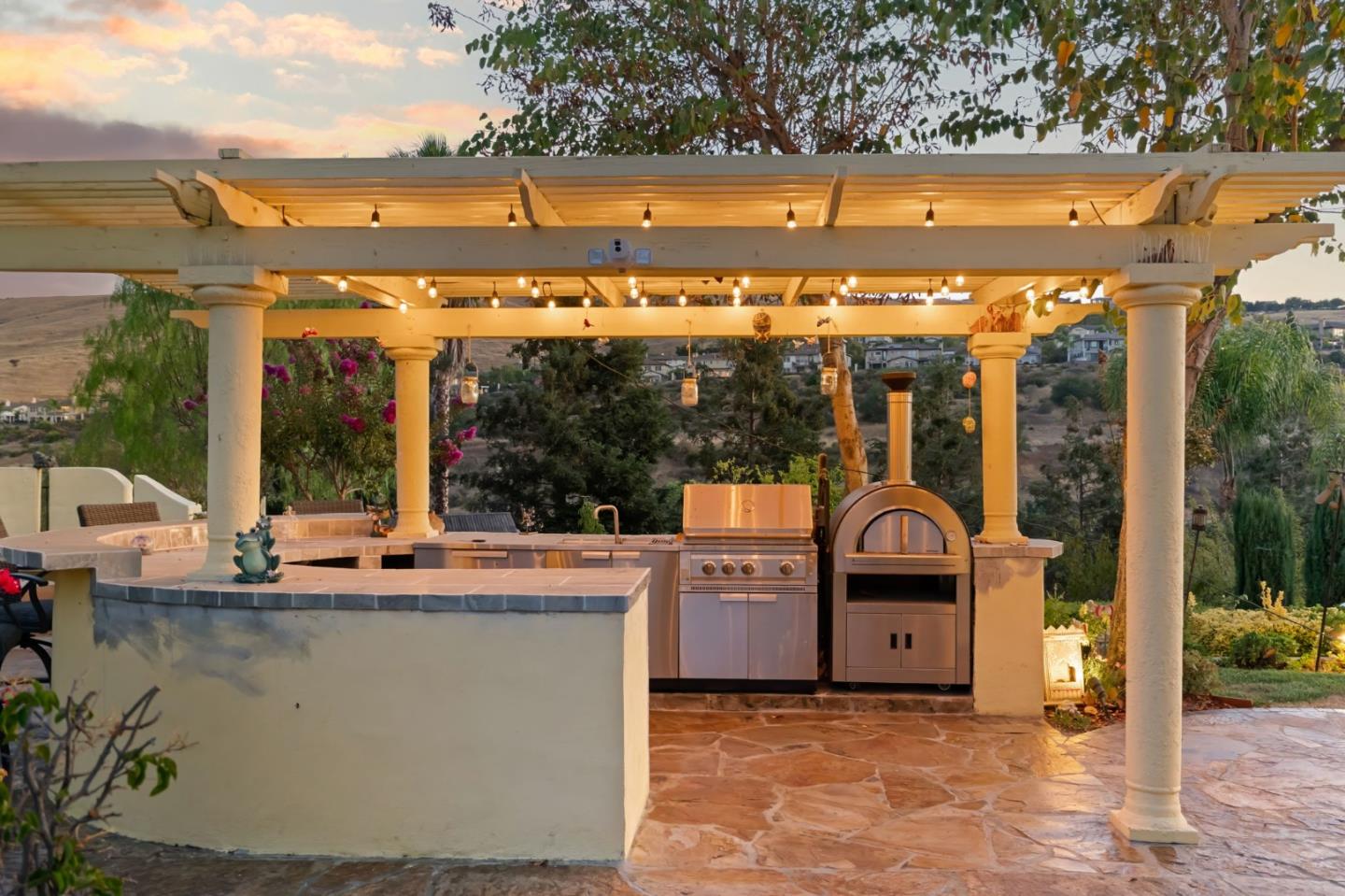 Detail Gallery Image 98 of 112 For 2180 Bellington Ct, San Jose,  CA 95138 - 5 Beds | 3/1 Baths