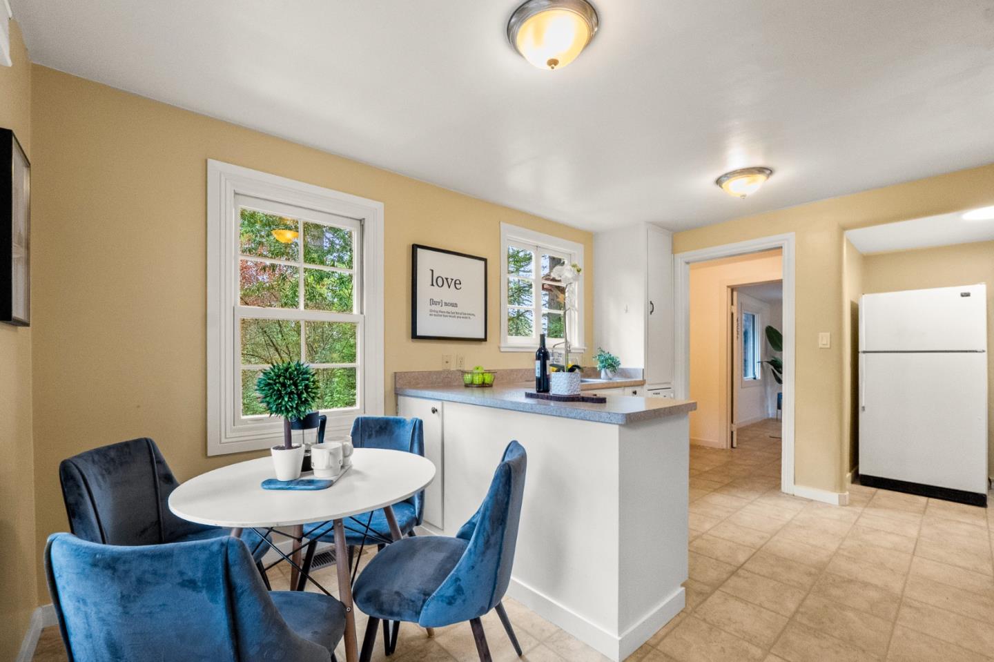Detail Gallery Image 5 of 22 For 121 Skylonda Dr, Redwood City,  CA 94062 - 2 Beds | 1 Baths