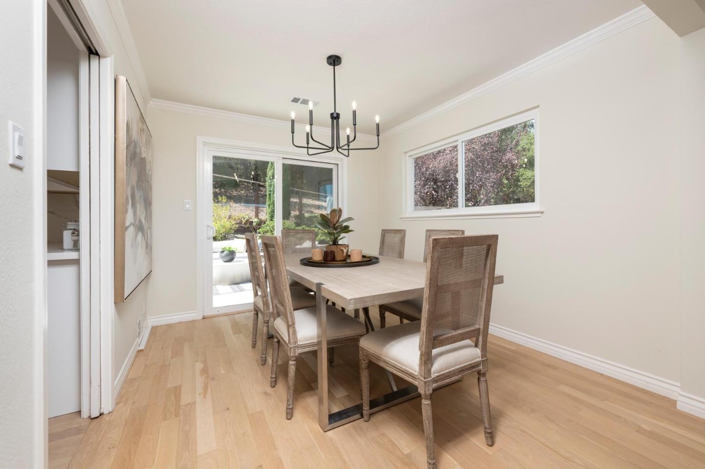 Detail Gallery Image 6 of 28 For 25 Bertocchi Ln, Millbrae,  CA 94030 - 4 Beds | 3 Baths