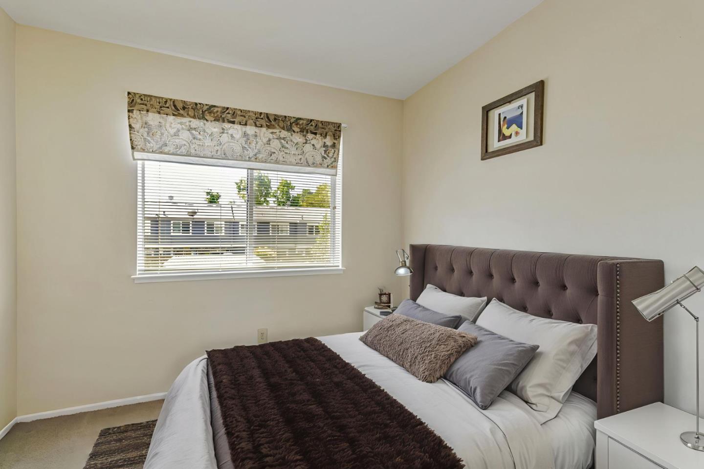 Detail Gallery Image 12 of 44 For 1981 Monterey Dr, Livermore,  CA 94551 - 4 Beds | 2/1 Baths
