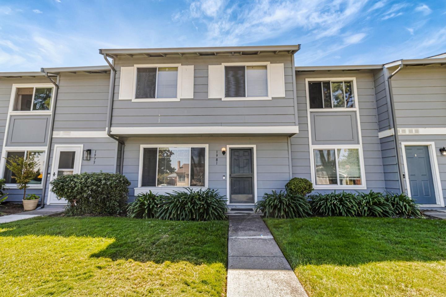 Detail Gallery Image 2 of 44 For 1981 Monterey Dr, Livermore,  CA 94551 - 4 Beds | 2/1 Baths