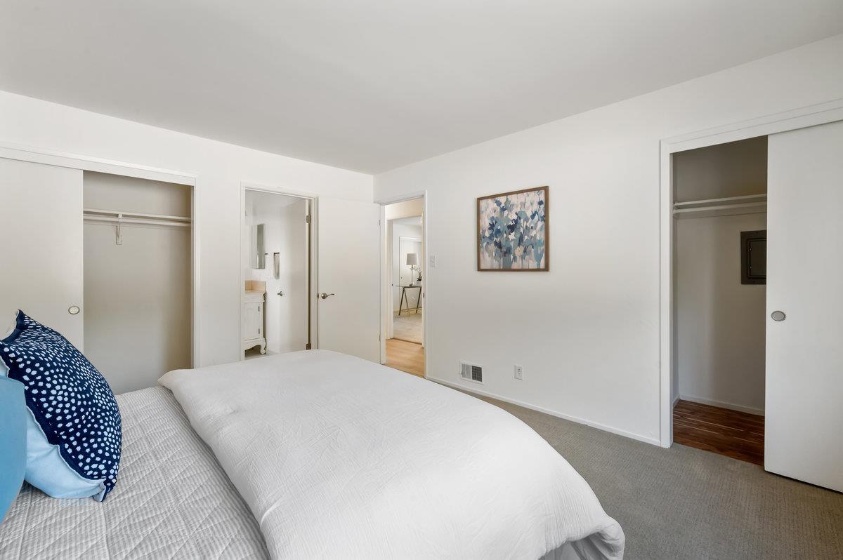 Detail Gallery Image 23 of 41 For 422 Santa Maria Ave, El Granada,  CA 94018 - 4 Beds | 3 Baths