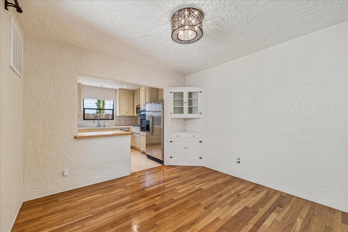 Detail Gallery Image 22 of 89 For 26 Willow St, Salinas,  CA 93901 - 4 Beds | 2 Baths