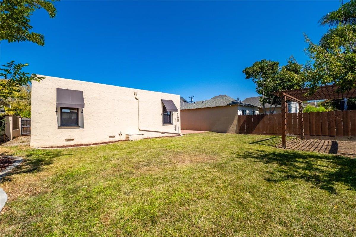 Detail Gallery Image 55 of 89 For 26 Willow St, Salinas,  CA 93901 - 4 Beds | 2 Baths