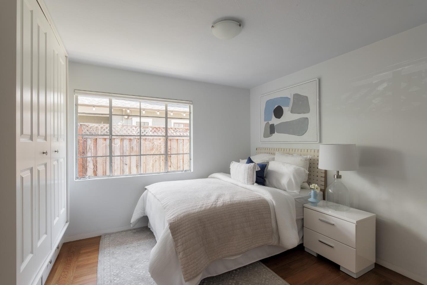 Detail Gallery Image 10 of 23 For 1409 Parkinson Ave, Palo Alto,  CA 94301 - 3 Beds | 2 Baths