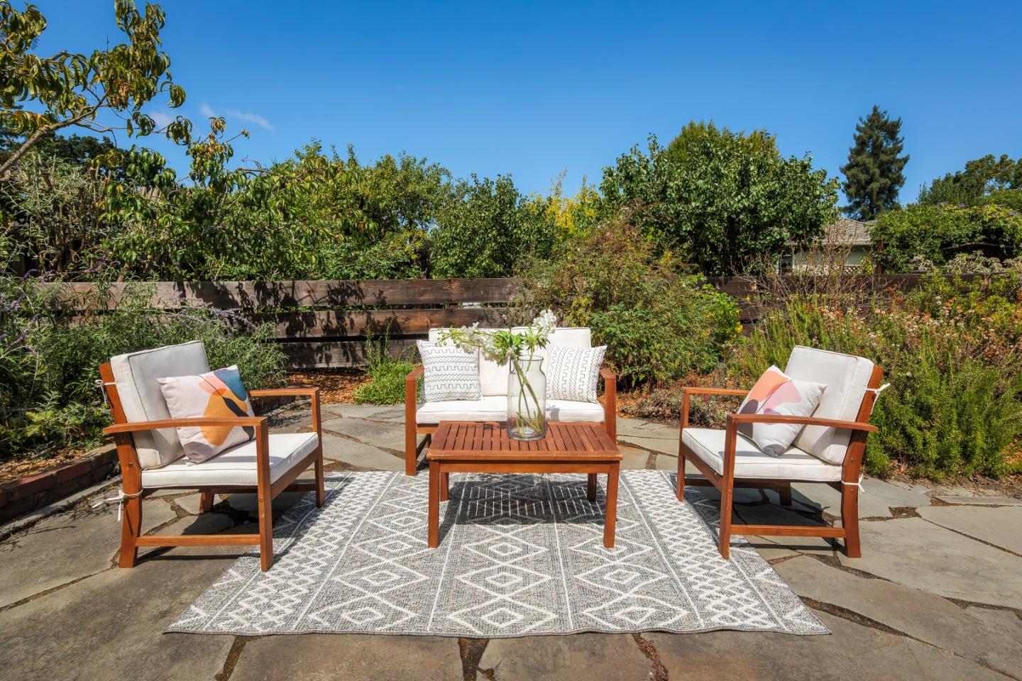 Detail Gallery Image 18 of 23 For 1409 Parkinson Ave, Palo Alto,  CA 94301 - 3 Beds | 2 Baths