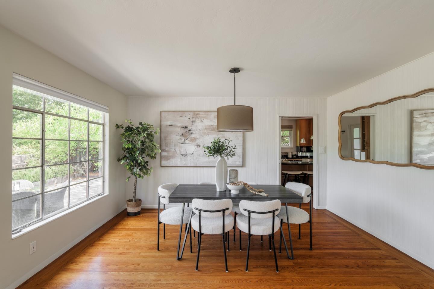 Detail Gallery Image 5 of 23 For 1409 Parkinson Ave, Palo Alto,  CA 94301 - 3 Beds | 2 Baths
