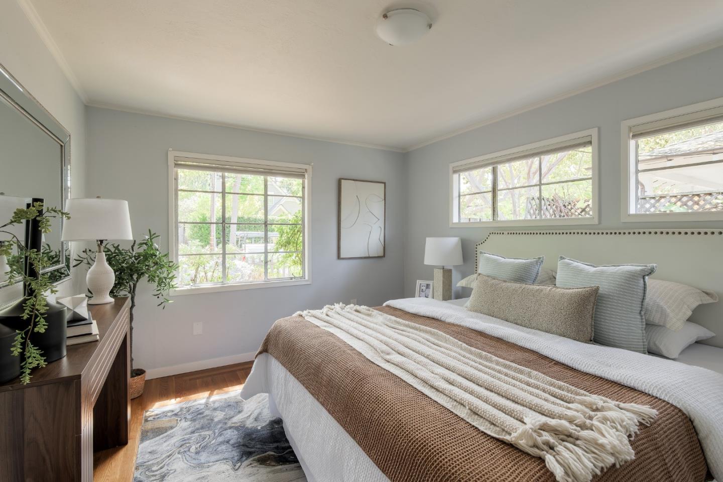 Detail Gallery Image 8 of 23 For 1409 Parkinson Ave, Palo Alto,  CA 94301 - 3 Beds | 2 Baths