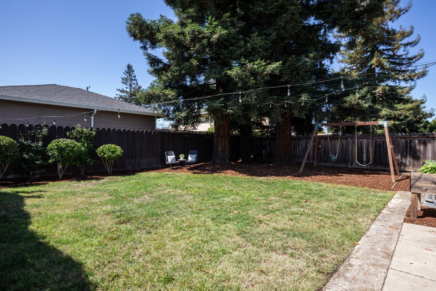Detail Gallery Image 19 of 23 For 274 Roble Ave, Redwood City,  CA 94061 - 2 Beds | 1 Baths