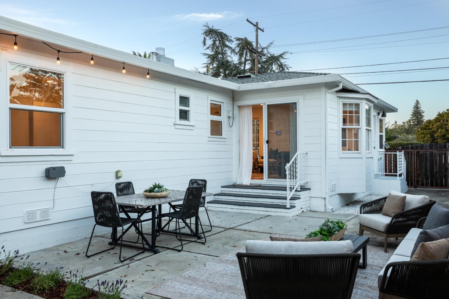 Detail Gallery Image 21 of 23 For 274 Roble Ave, Redwood City,  CA 94061 - 2 Beds | 1 Baths