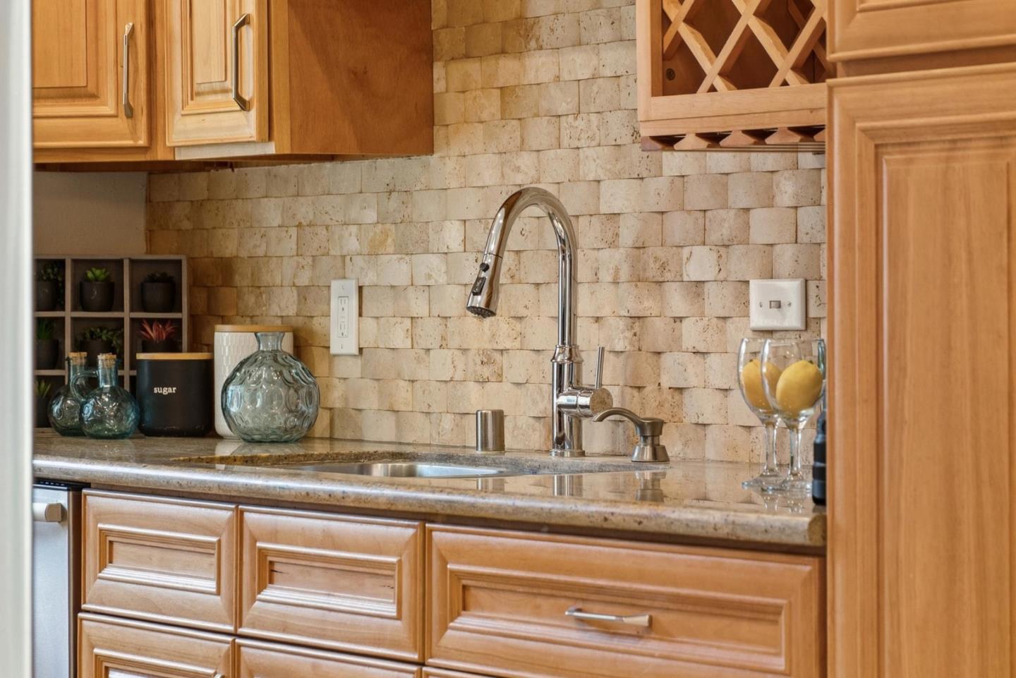 Detail Gallery Image 7 of 21 For 2530 Forbes Ave, Santa Clara,  CA 95050 - 3 Beds | 2 Baths