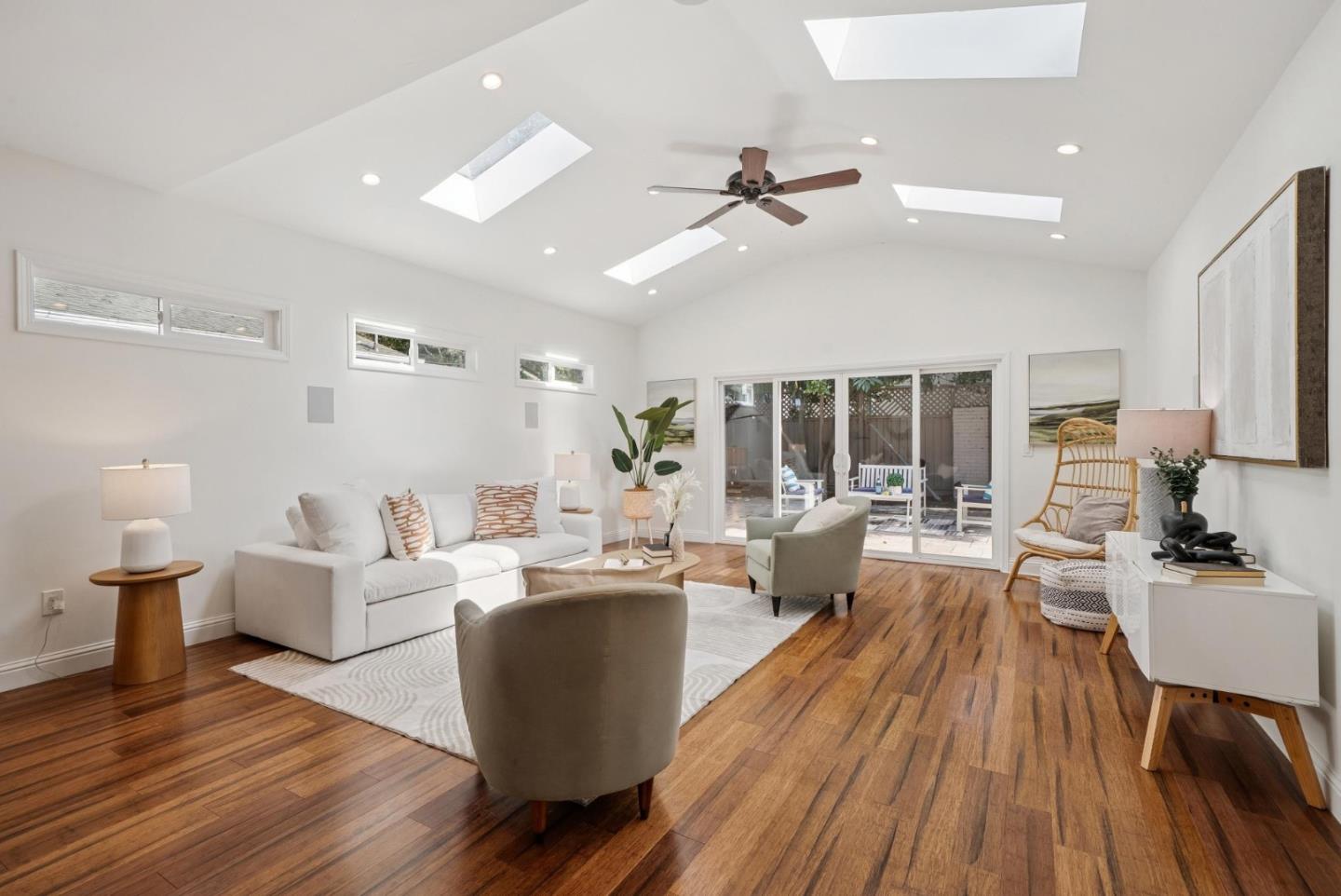 Detail Gallery Image 9 of 21 For 2530 Forbes Ave, Santa Clara,  CA 95050 - 3 Beds | 2 Baths