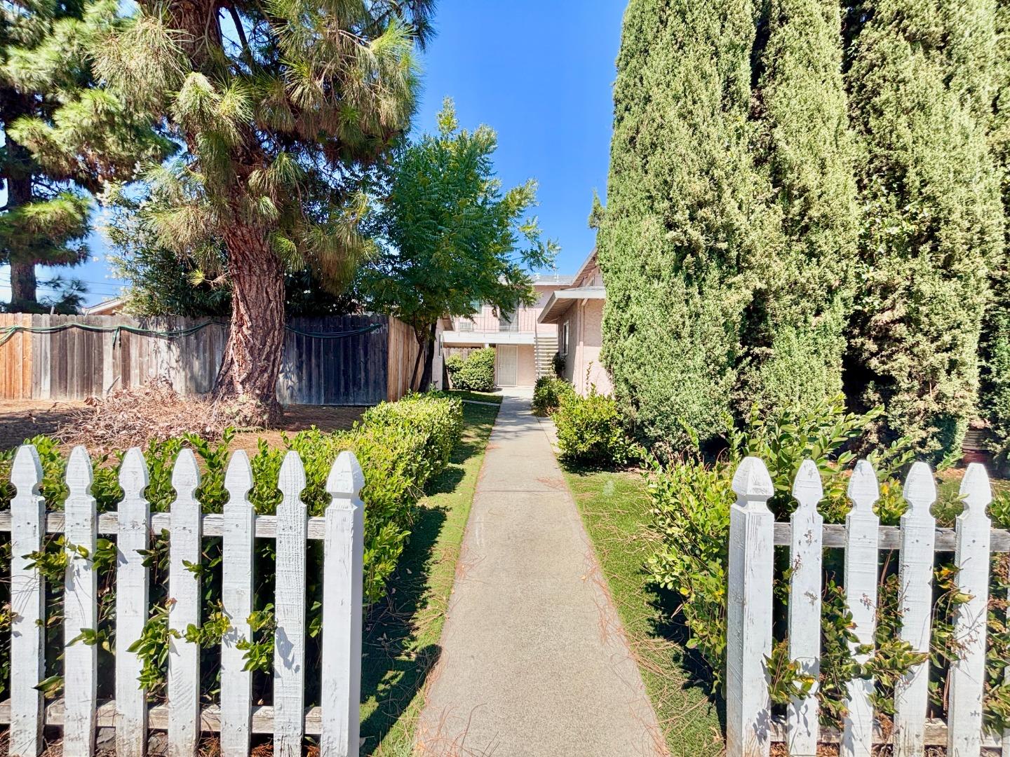 Detail Gallery Image 3 of 18 For 3814 Seven Trees Blvd, San Jose,  CA 95111 - – Beds | – Baths