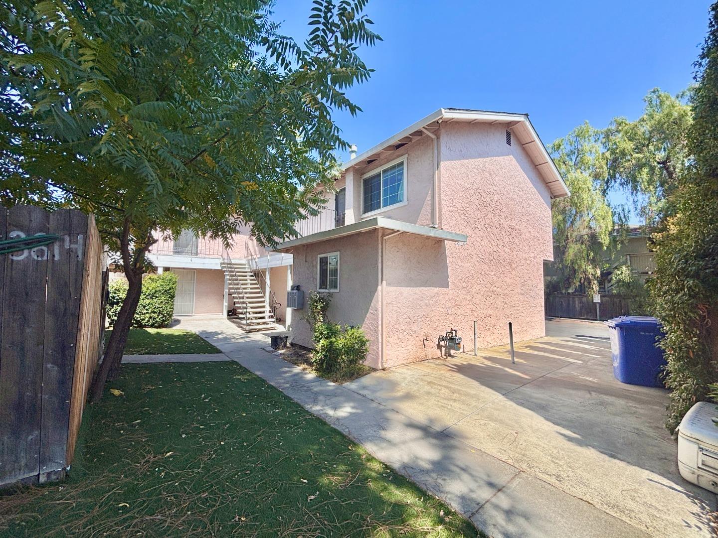 Detail Gallery Image 4 of 18 For 3814 Seven Trees Blvd, San Jose,  CA 95111 - – Beds | – Baths