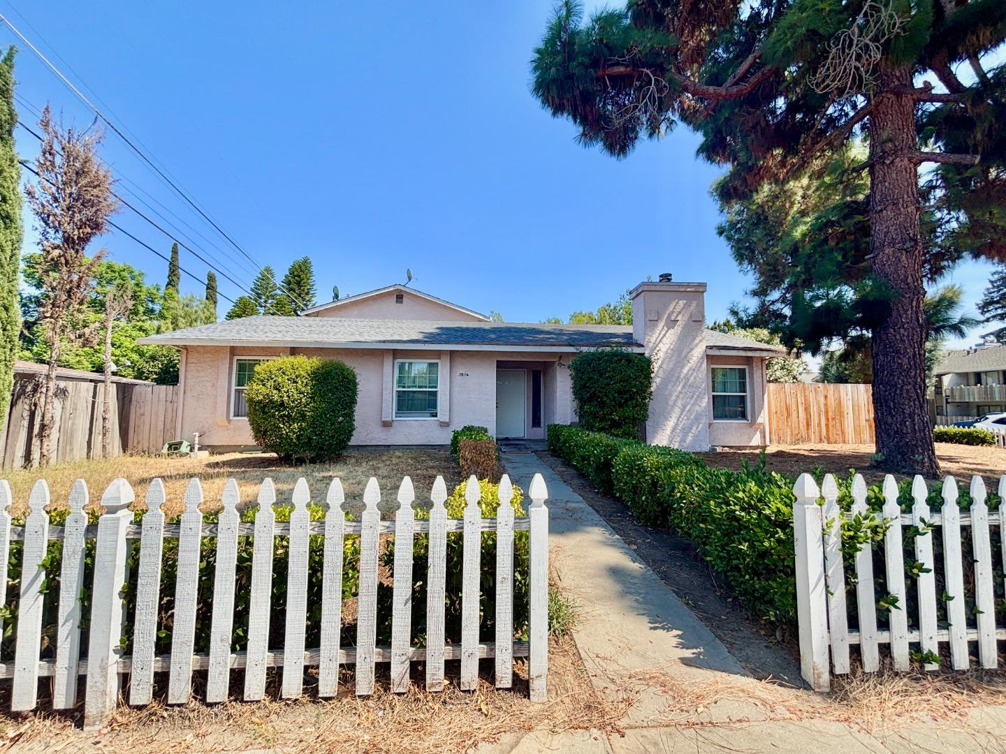 Detail Gallery Image 9 of 18 For 3814 Seven Trees Blvd, San Jose,  CA 95111 - – Beds | – Baths
