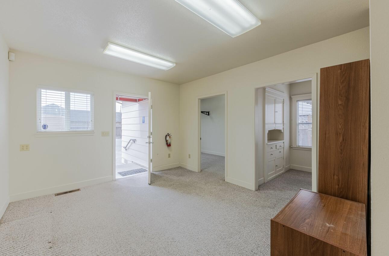 Detail Gallery Image 15 of 24 For 40 Winham St, Salinas,  CA 93901 - – Beds | – Baths
