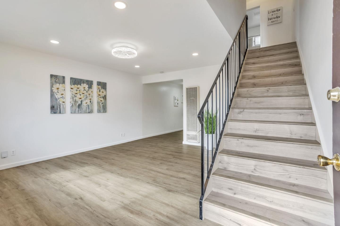 Detail Gallery Image 15 of 39 For 10357 Greenwood Ct, Cupertino,  CA 95014 - – Beds | – Baths