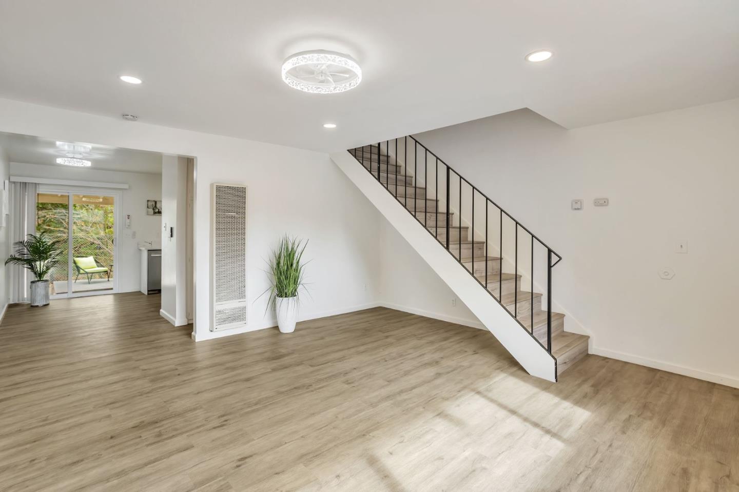 Detail Gallery Image 17 of 39 For 10357 Greenwood Ct, Cupertino,  CA 95014 - – Beds | – Baths