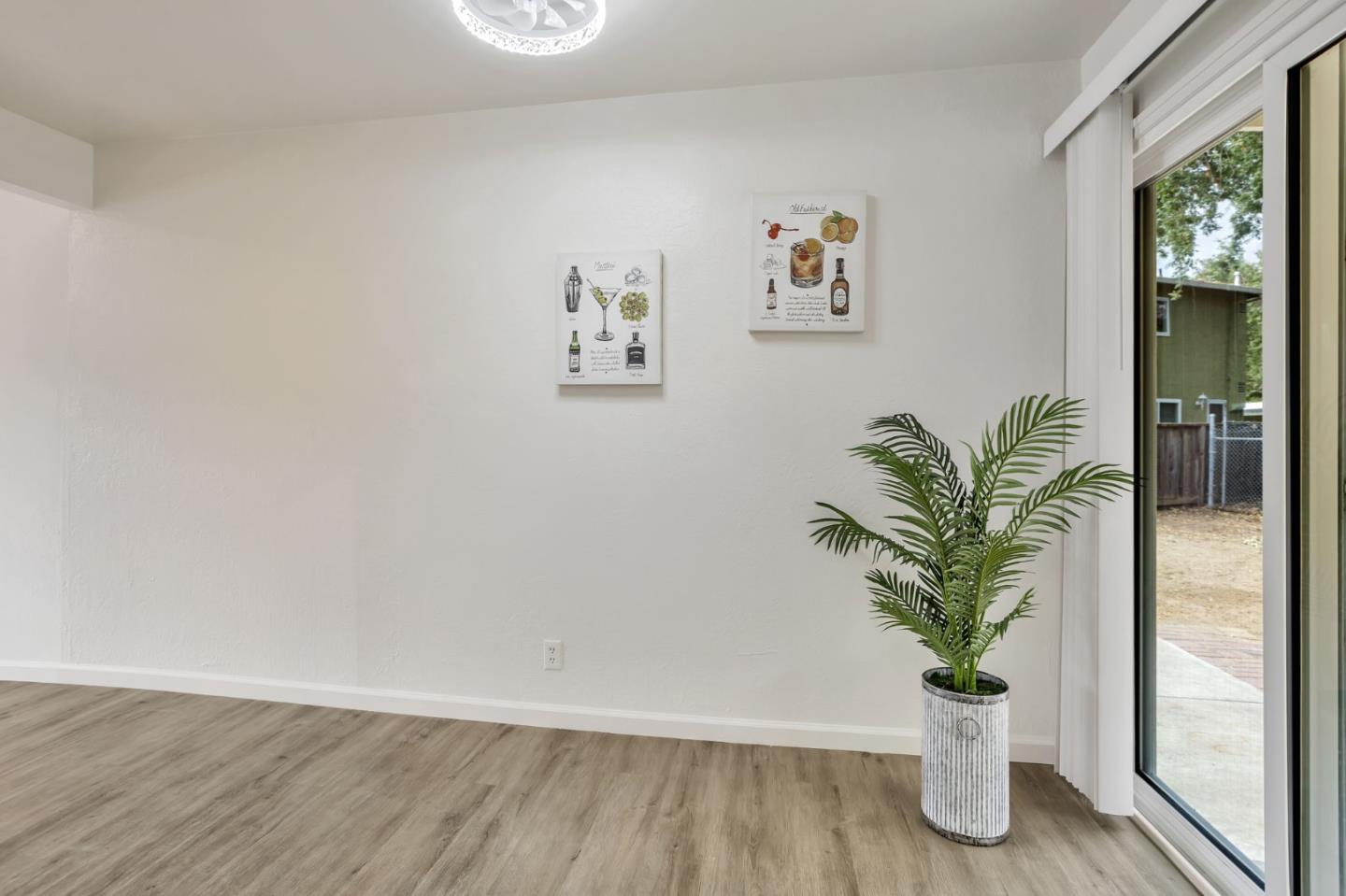 Detail Gallery Image 19 of 39 For 10357 Greenwood Ct, Cupertino,  CA 95014 - – Beds | – Baths
