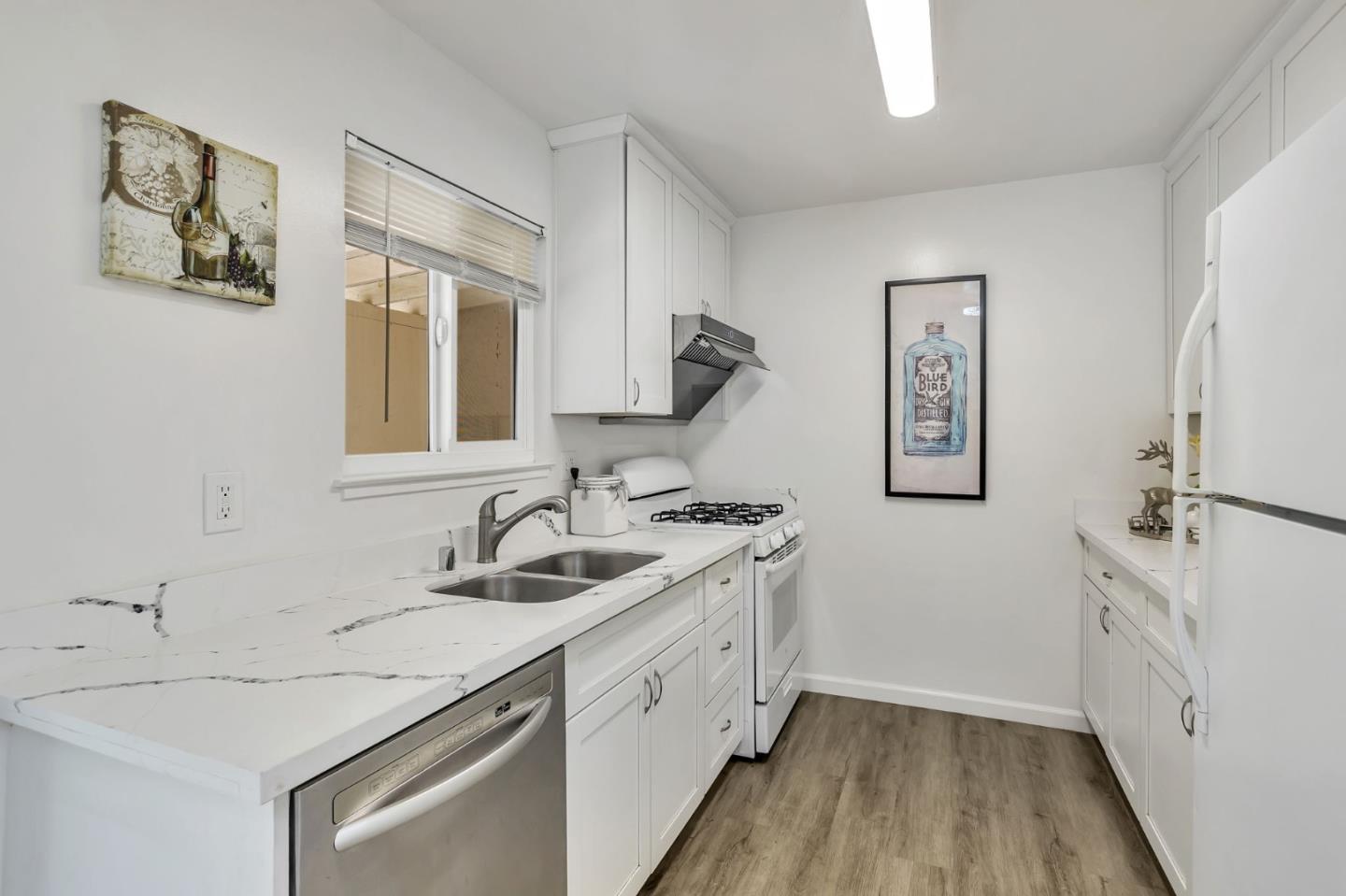 Detail Gallery Image 21 of 39 For 10357 Greenwood Ct, Cupertino,  CA 95014 - – Beds | – Baths