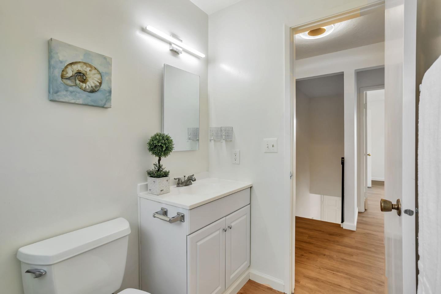 Detail Gallery Image 25 of 39 For 10357 Greenwood Ct, Cupertino,  CA 95014 - – Beds | – Baths