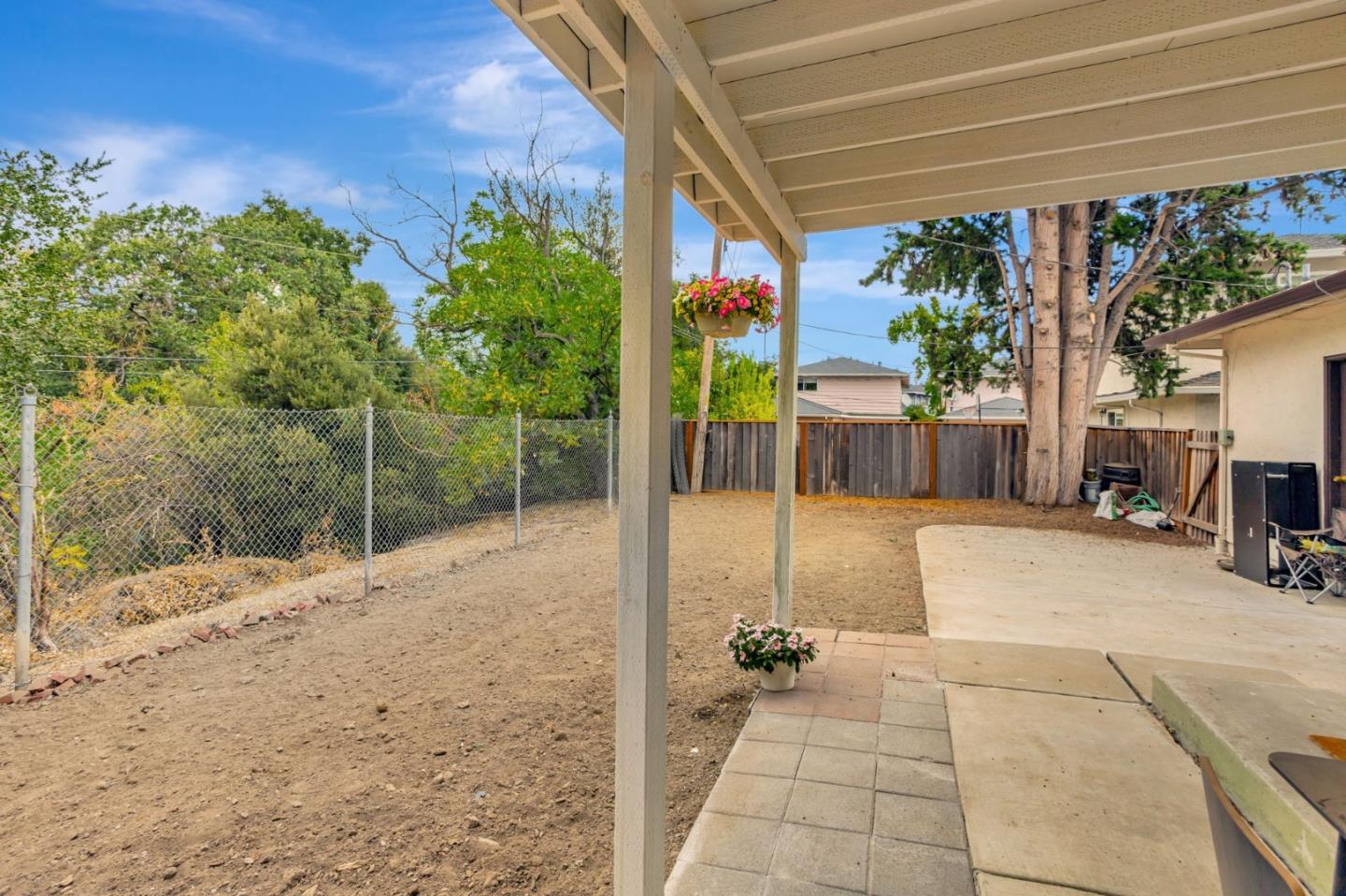 Detail Gallery Image 32 of 39 For 10357 Greenwood Ct, Cupertino,  CA 95014 - – Beds | – Baths