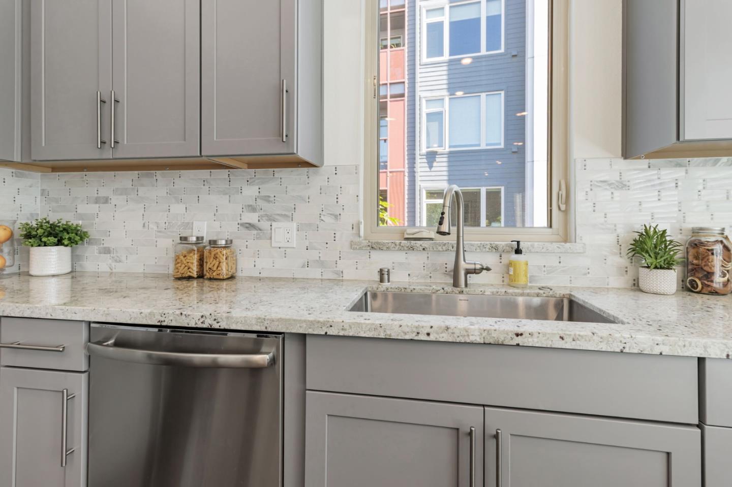 Detail Gallery Image 11 of 37 For 390 Riesling Ave #30,  Milpitas,  CA 95035 - 2 Beds | 2 Baths