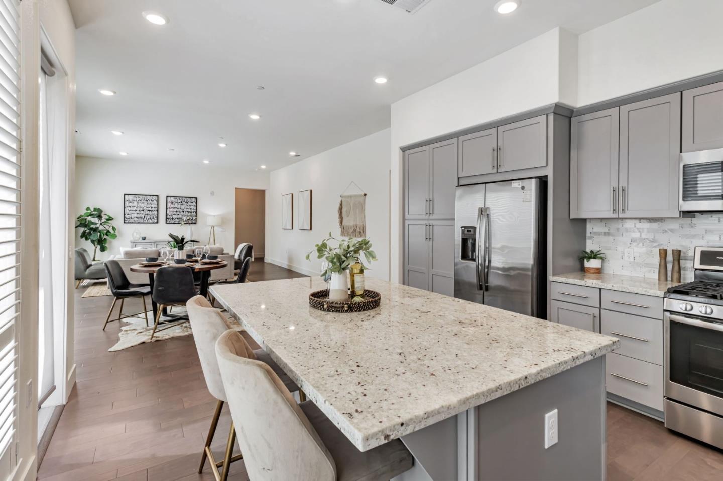 Detail Gallery Image 13 of 37 For 390 Riesling Ave #30,  Milpitas,  CA 95035 - 2 Beds | 2 Baths