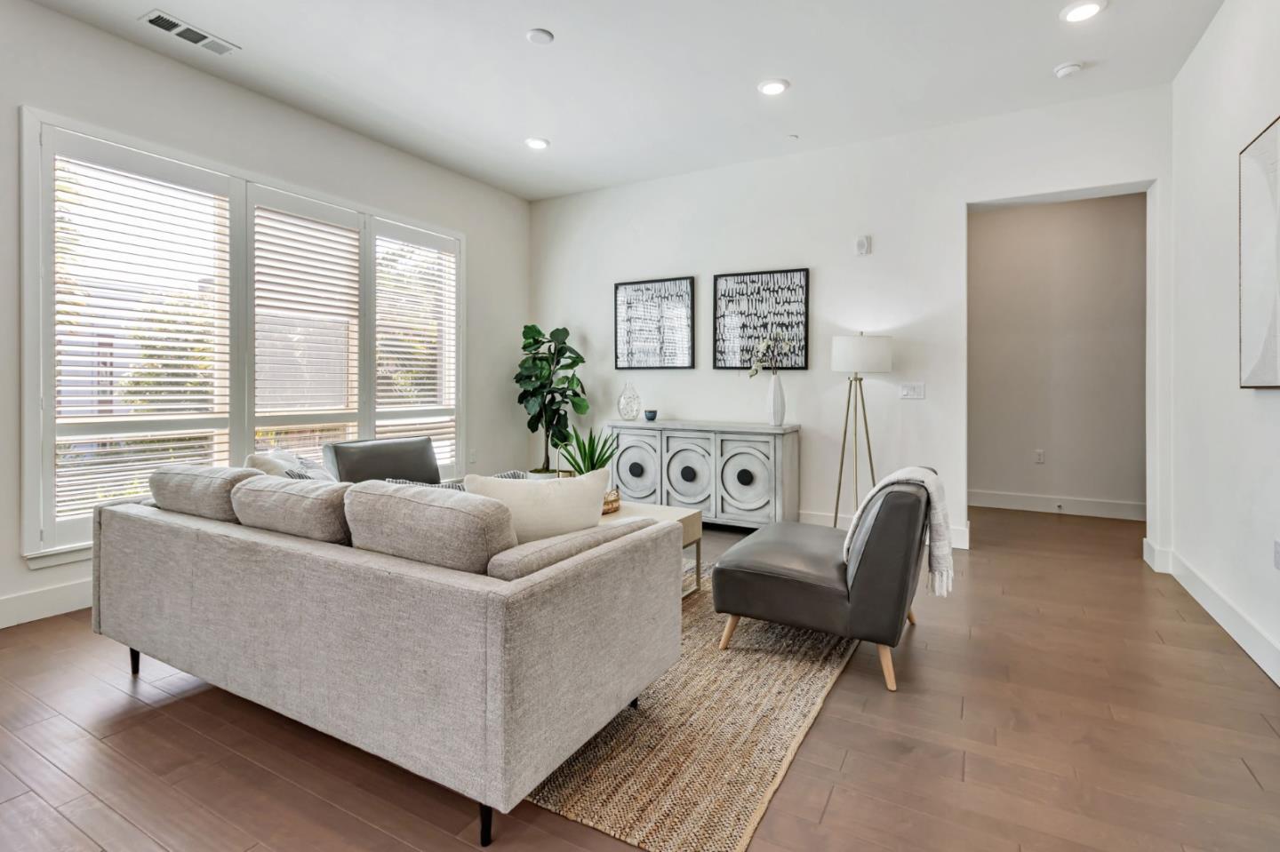 Detail Gallery Image 5 of 37 For 390 Riesling Ave #30,  Milpitas,  CA 95035 - 2 Beds | 2 Baths