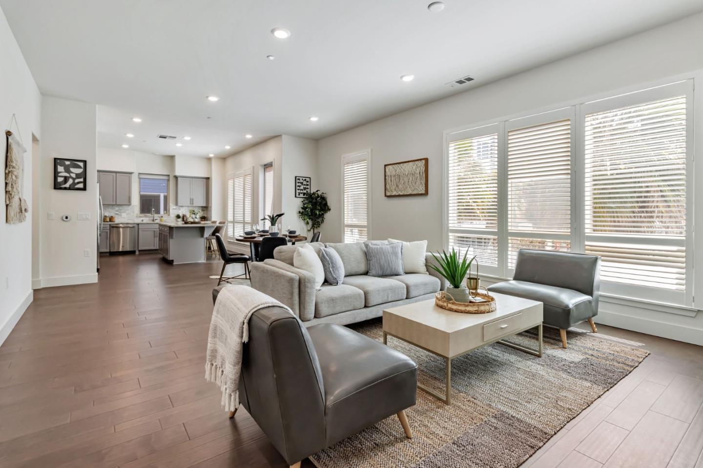 Detail Gallery Image 6 of 37 For 390 Riesling Ave #30,  Milpitas,  CA 95035 - 2 Beds | 2 Baths